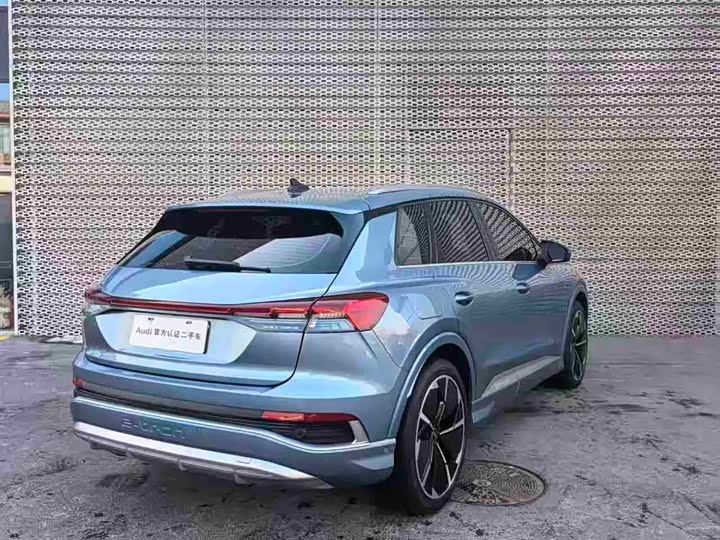 Фото 4 - Audi Q4 e-tron