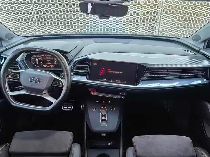 Фото 9 - Audi Q4 e-tron