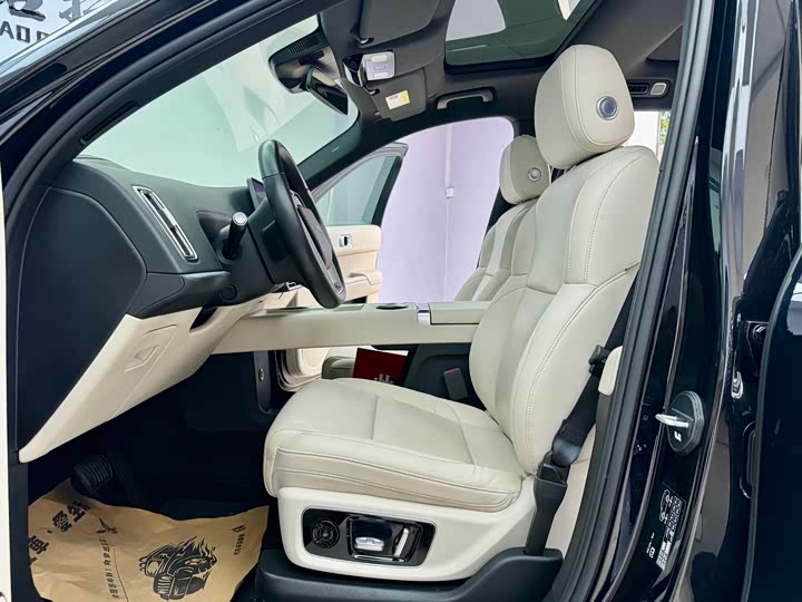 Фото 8 - LiXiang L8