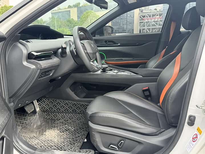 Фото 5 - Changan UNI-V