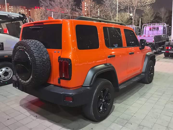 Фото 3 - Tank 300