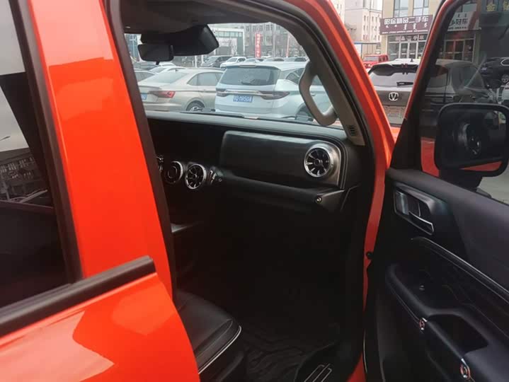 Фото 8 - Tank 300