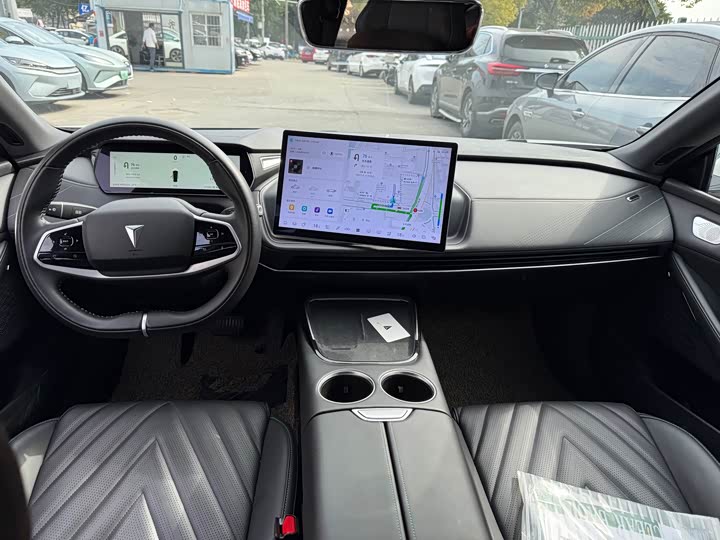 Фото 8 - Changan Deepal SL03