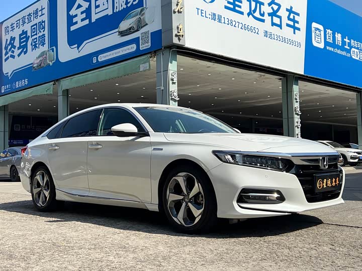 Фото 3 - Honda Accord