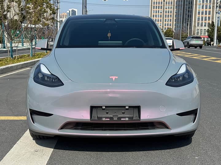 Фото 3 - Tesla Model Y