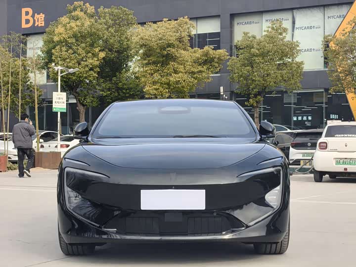 Фото 3 - Avatr 12