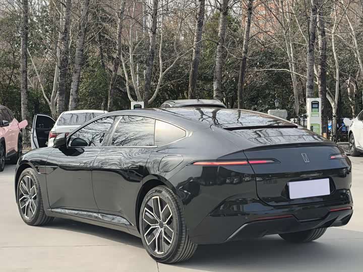 Фото 7 - Avatr 12