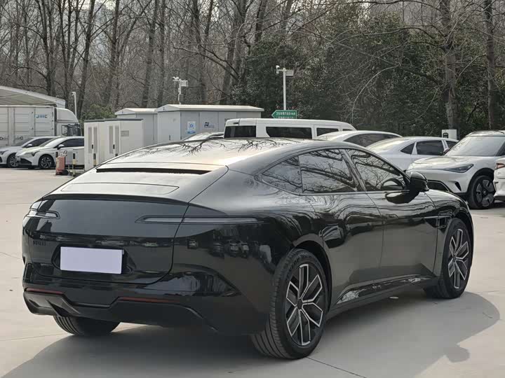 Фото 8 - Avatr 12