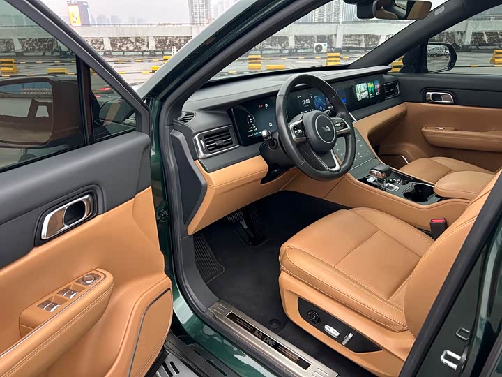 Фото 8 - LiXiang One