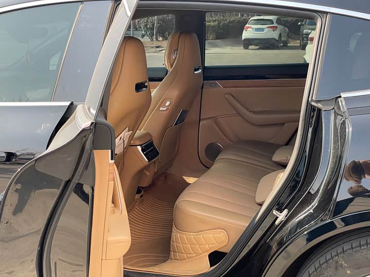 Фото 6 - Luxeed R7