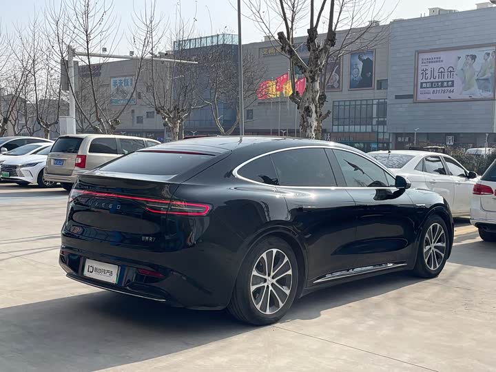 Фото 7 - Luxeed R7