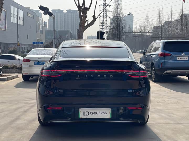 Фото 8 - Luxeed R7