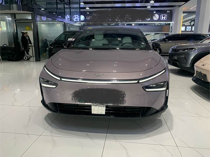 Фото 2 - XPeng F57