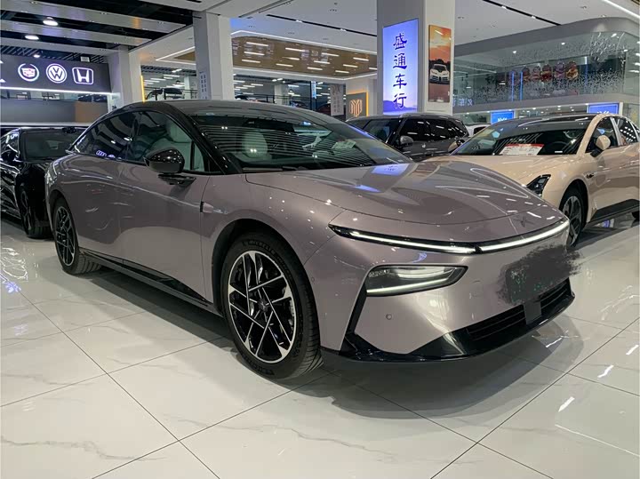 Фото 3 - XPeng F57