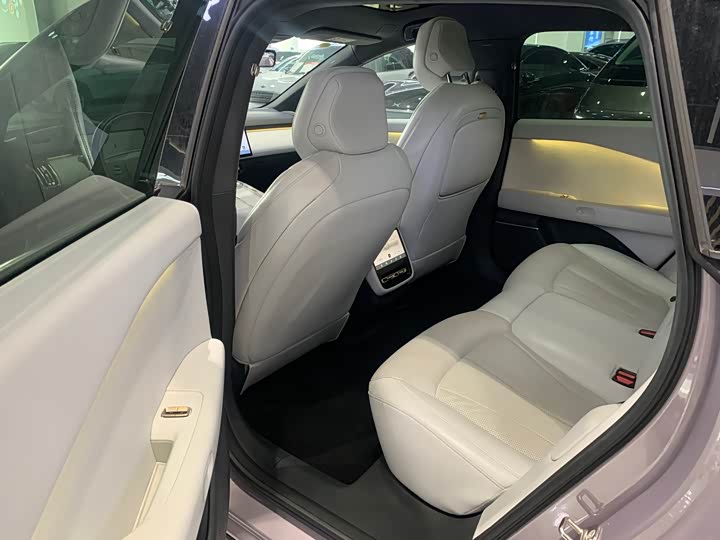 Фото 8 - XPeng F57