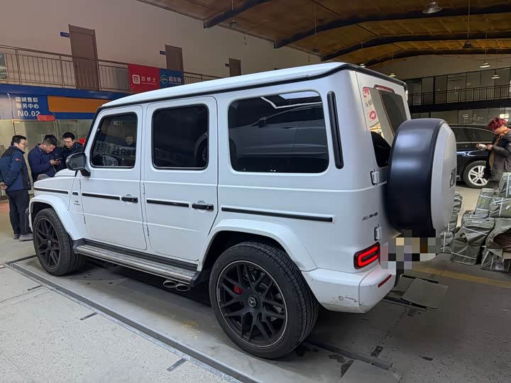 Фото 7 - Mercedes-Benz G-Class AMG