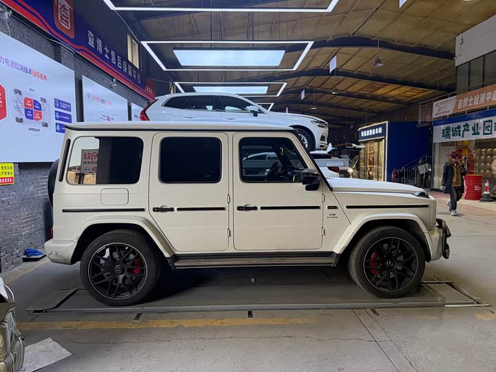 Фото 9 - Mercedes-Benz G-Class AMG