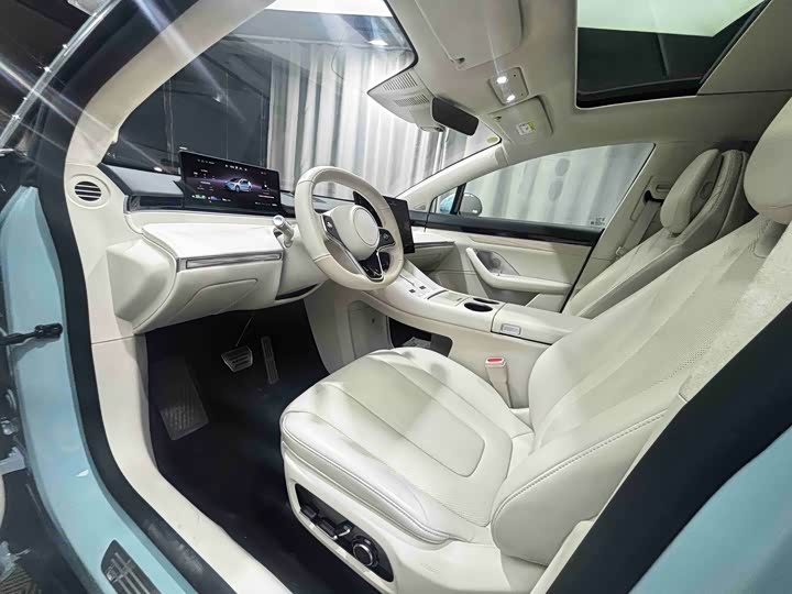 Фото 8 - Luxeed R7