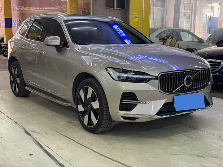 Фото 3 - Volvo XC60 Hybrid