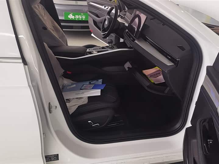 Photo 8 - Geely Preface