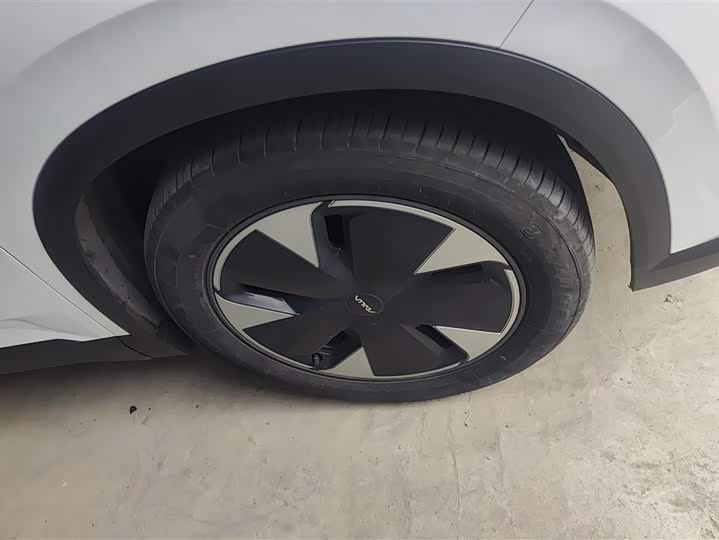 Фото 6 - Dongfeng Aeolus L7