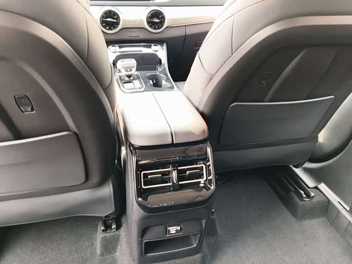 Фото 7 - Dongfeng Forthing T5 EVO