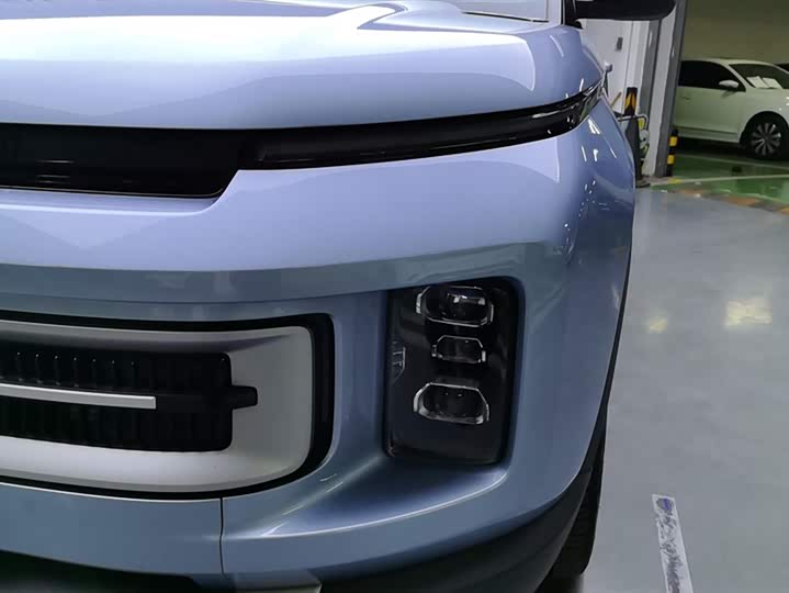 Фото 5 - Geely Icon