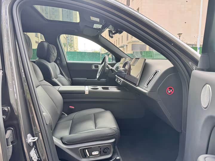 Фото 6 - LiXiang L7