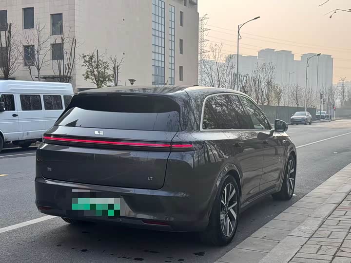 Фото 9 - LiXiang L7