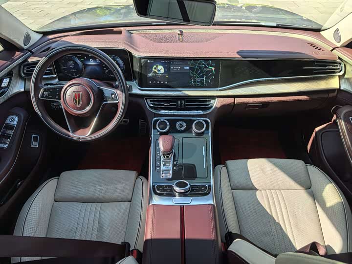 Фото 7 - Hongqi H9