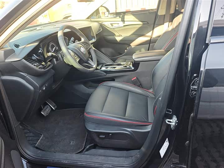 Фото 9 - Buick Envision Plus