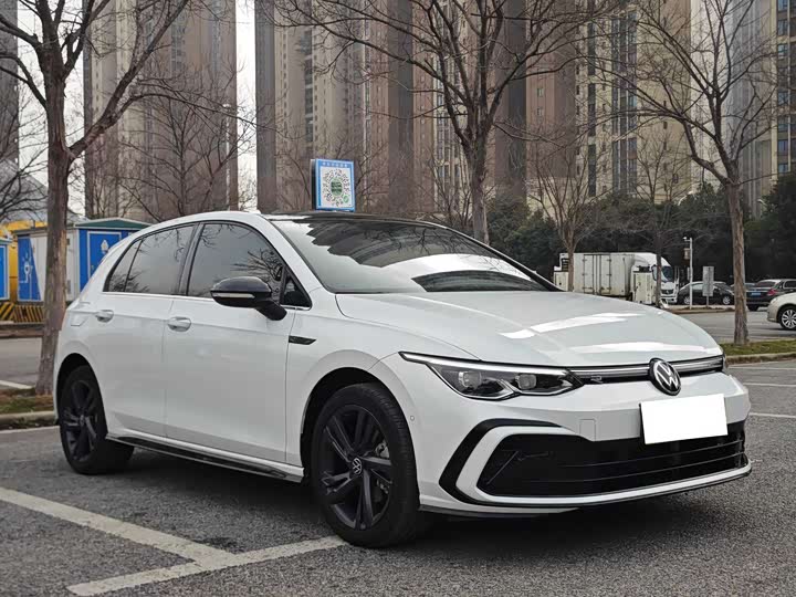 Фото 3 - Volkswagen Golf