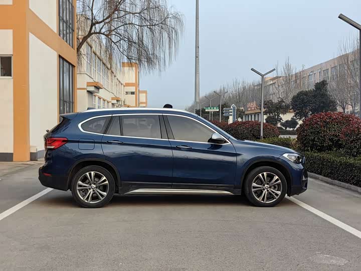 Фото 7 - BMW X1 Hybrid