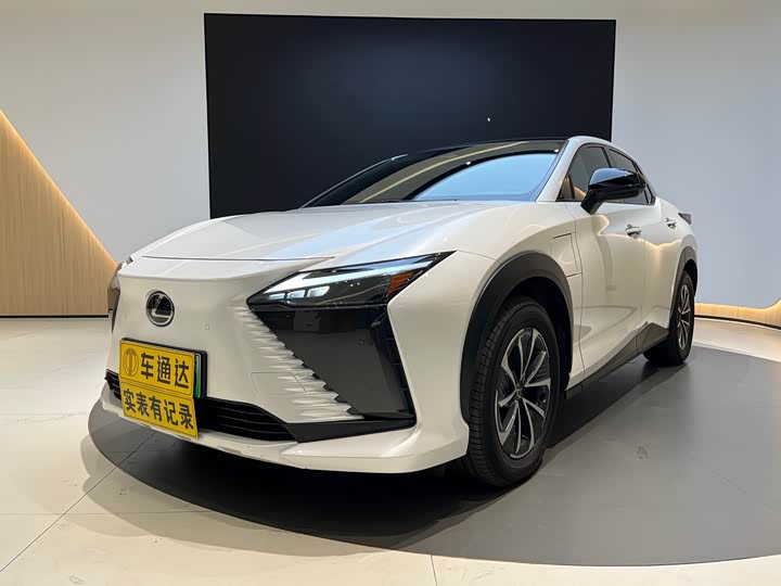 Фото 2 - Lexus RZ