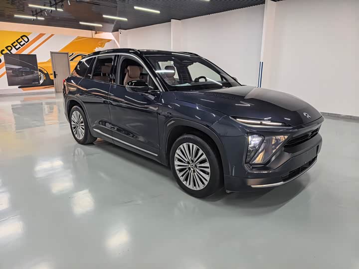 Фото 3 - Nio ES6