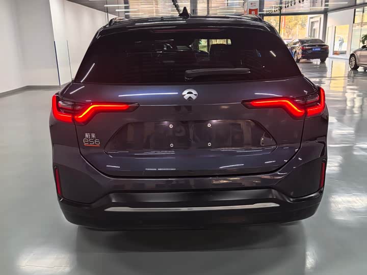 Фото 4 - Nio ES6