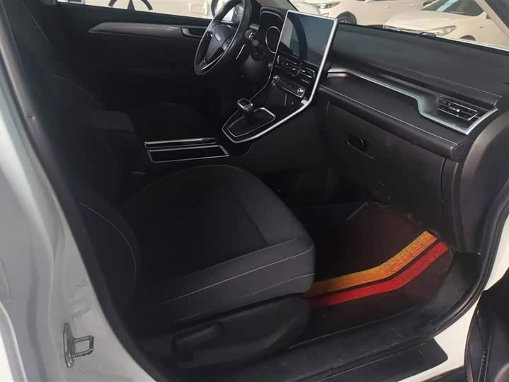 Фото 8 - Haval M6