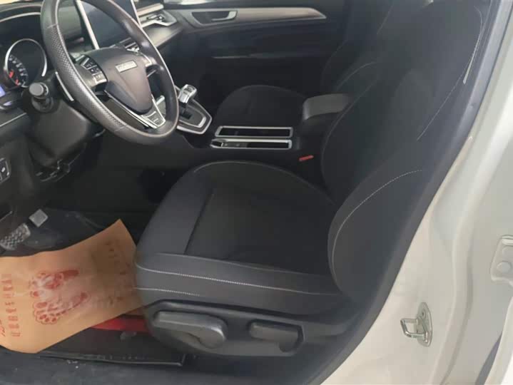 Фото 9 - Haval M6