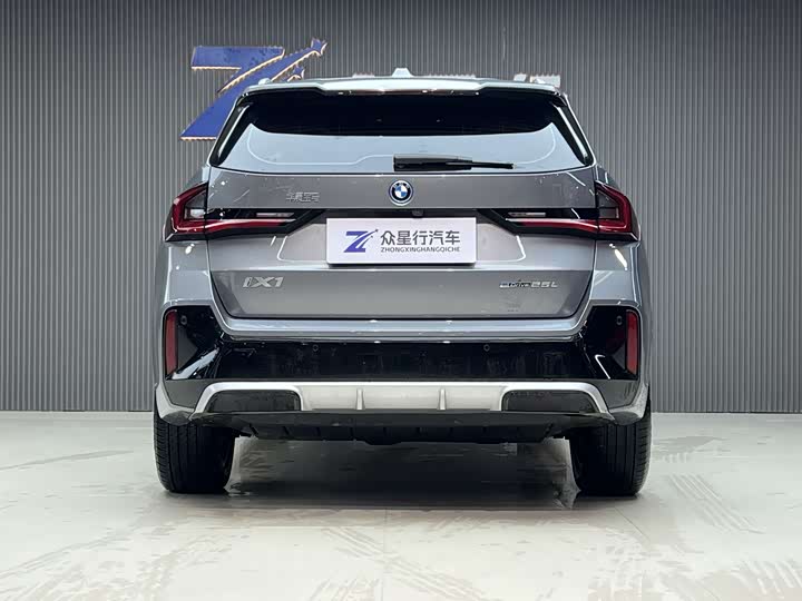 Фото 4 - BMW iX1