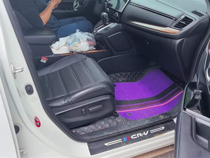 Фото 8 - Honda CR-V