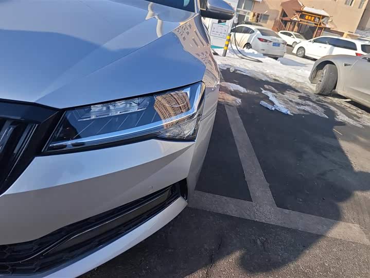 Фото 5 - Skoda Superb