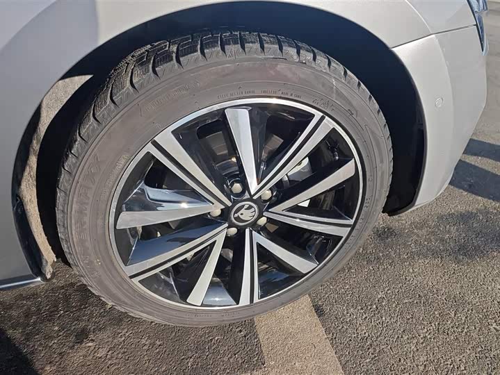 Фото 6 - Skoda Superb