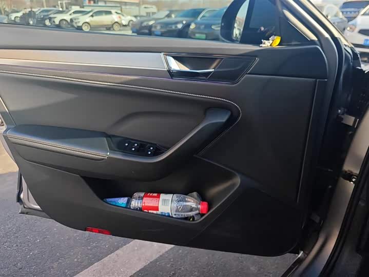 Фото 7 - Skoda Superb