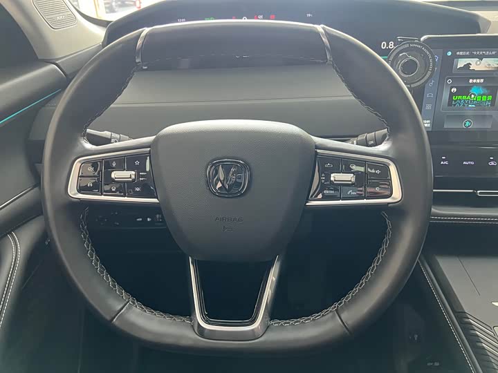 Фото 9 - Changan UNI-K