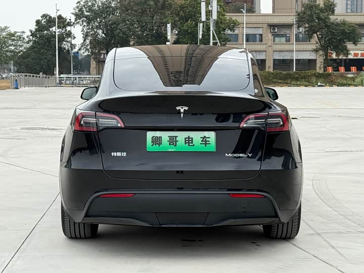 Фото 5 - Tesla Model Y