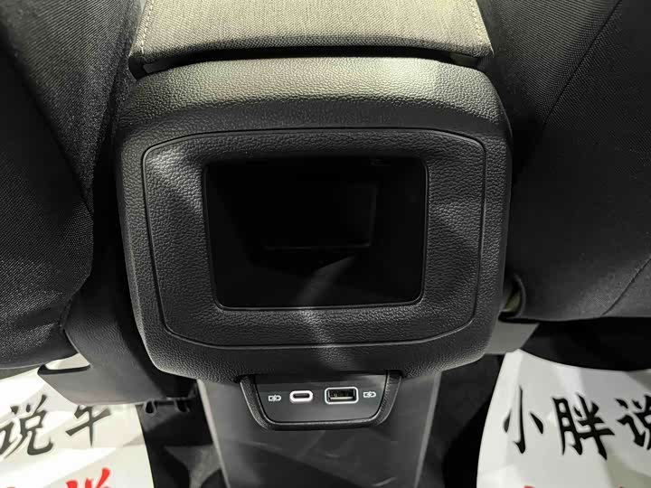 Фото 9 - Volkswagen Tharu