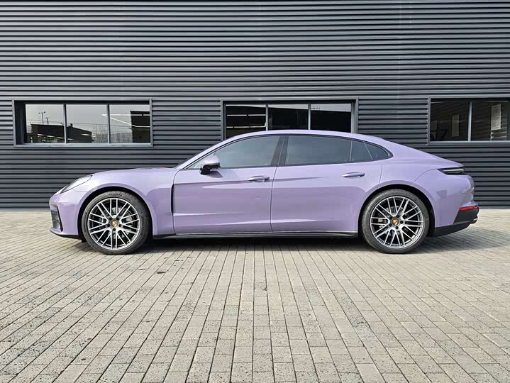 Фото 3 - Porsche Panamera