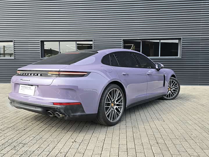 Фото 5 - Porsche Panamera