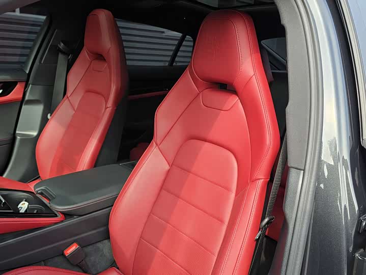 Фото 8 - Porsche Panamera