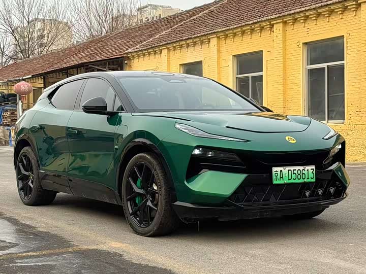 Фото 2 - Lotus Eletre